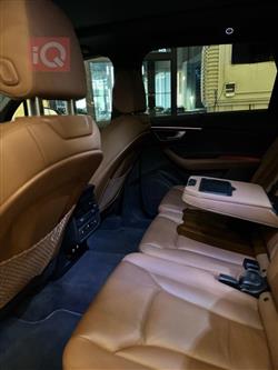 اودي Q7